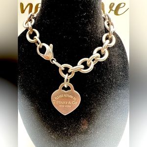 Vintage TIFFANY AND CO. Link bracelet.